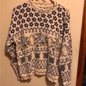 Vintage women’s Sweater